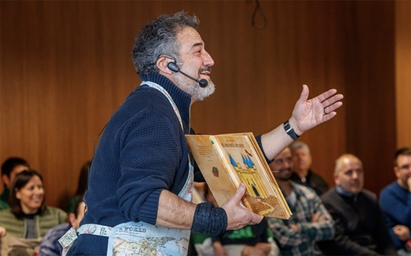 «Somriures amb Llorenç»: homenatge al mestre contacontes