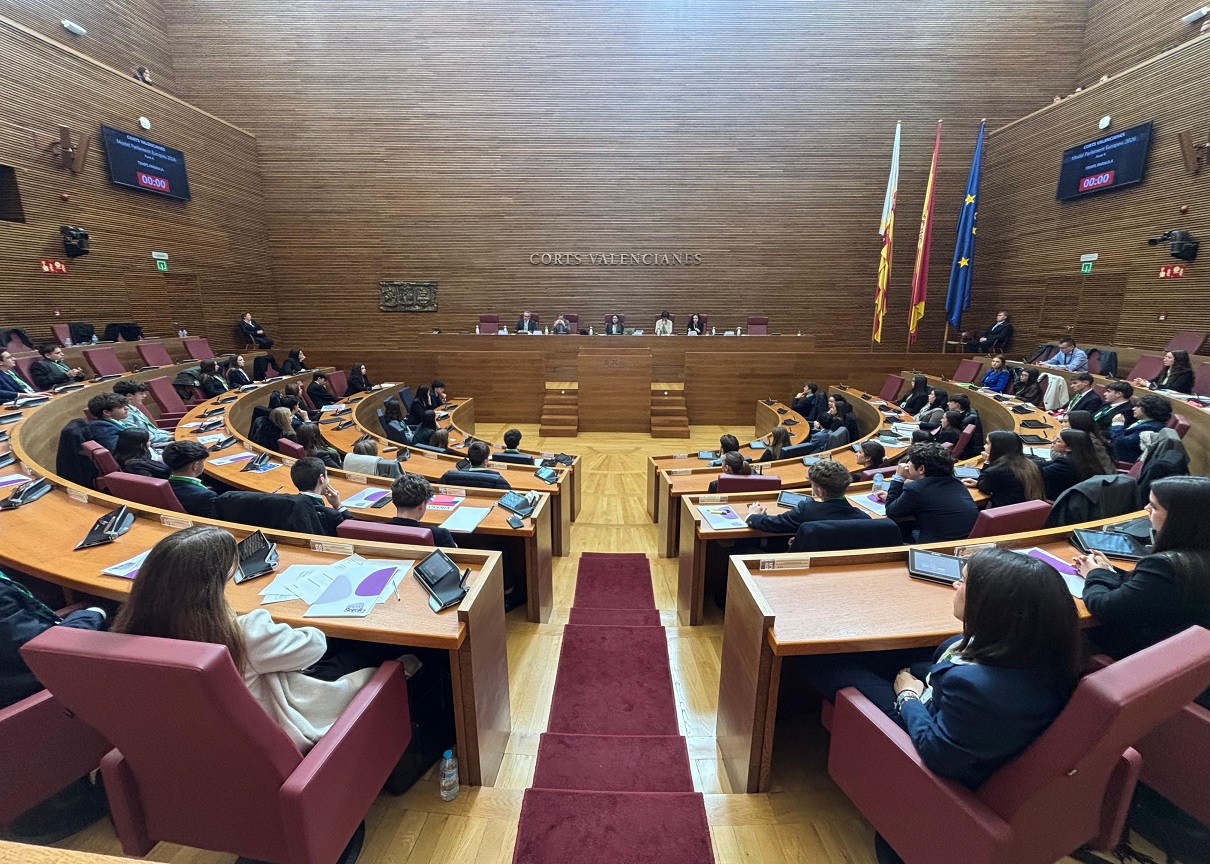 València acull la IX sessió autonòmica del Model de Parlament Europeu