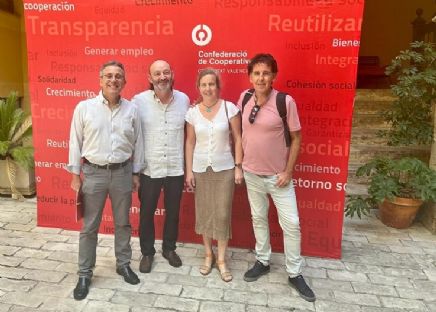 Vint cooperatives valencianes s'uneixen per a finançar el primer centre comunitari per a associacions de l'Índia rural