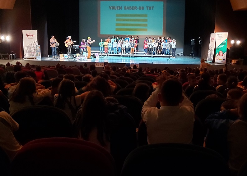 El cooperaCor de la UCEV canta per Dani Miquel
